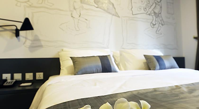 Hotel Records Phnompen Szoba fotó