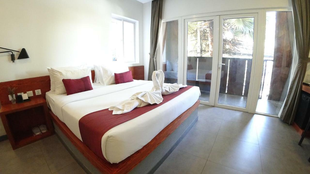 Hotel Records Phnompen Kültér fotó