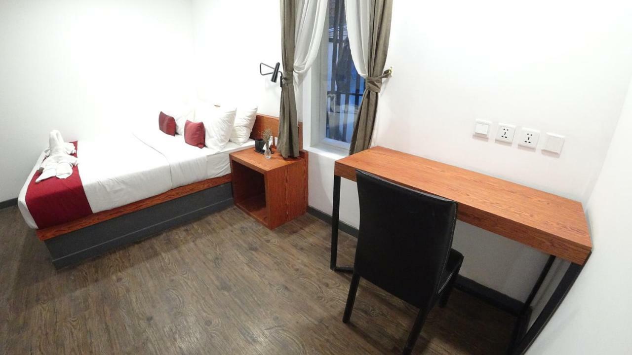 Hotel Records Phnompen Kültér fotó