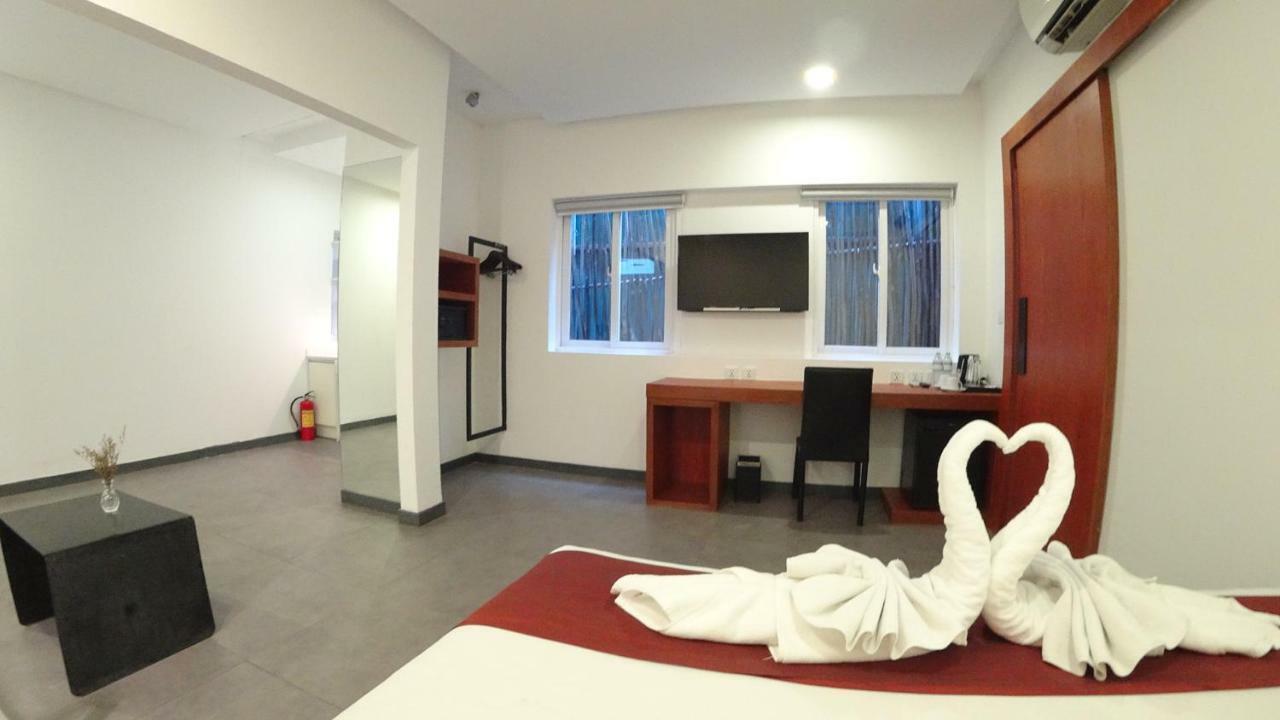 Hotel Records Phnompen Kültér fotó