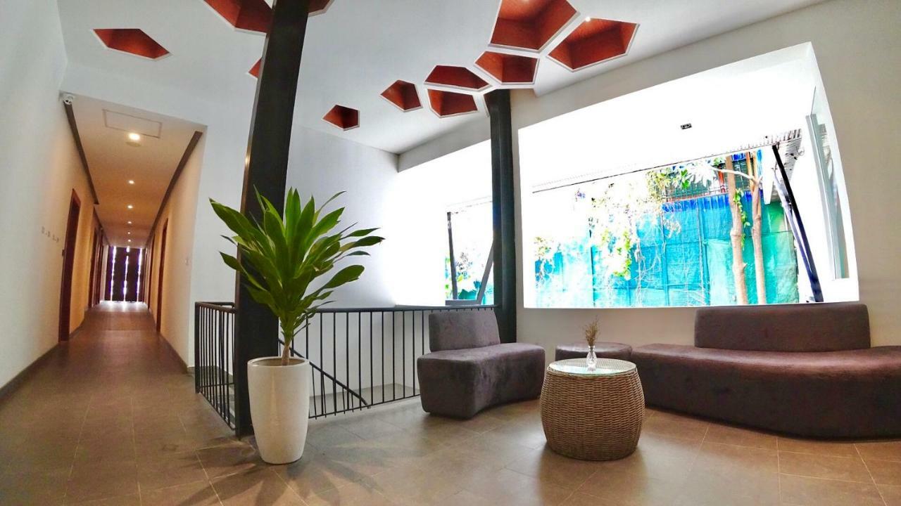 Hotel Records Phnompen Kültér fotó