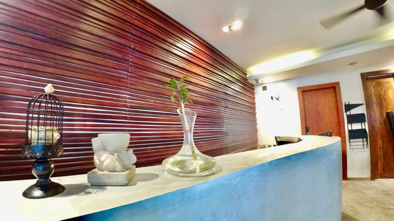 Hotel Records Phnompen Kültér fotó